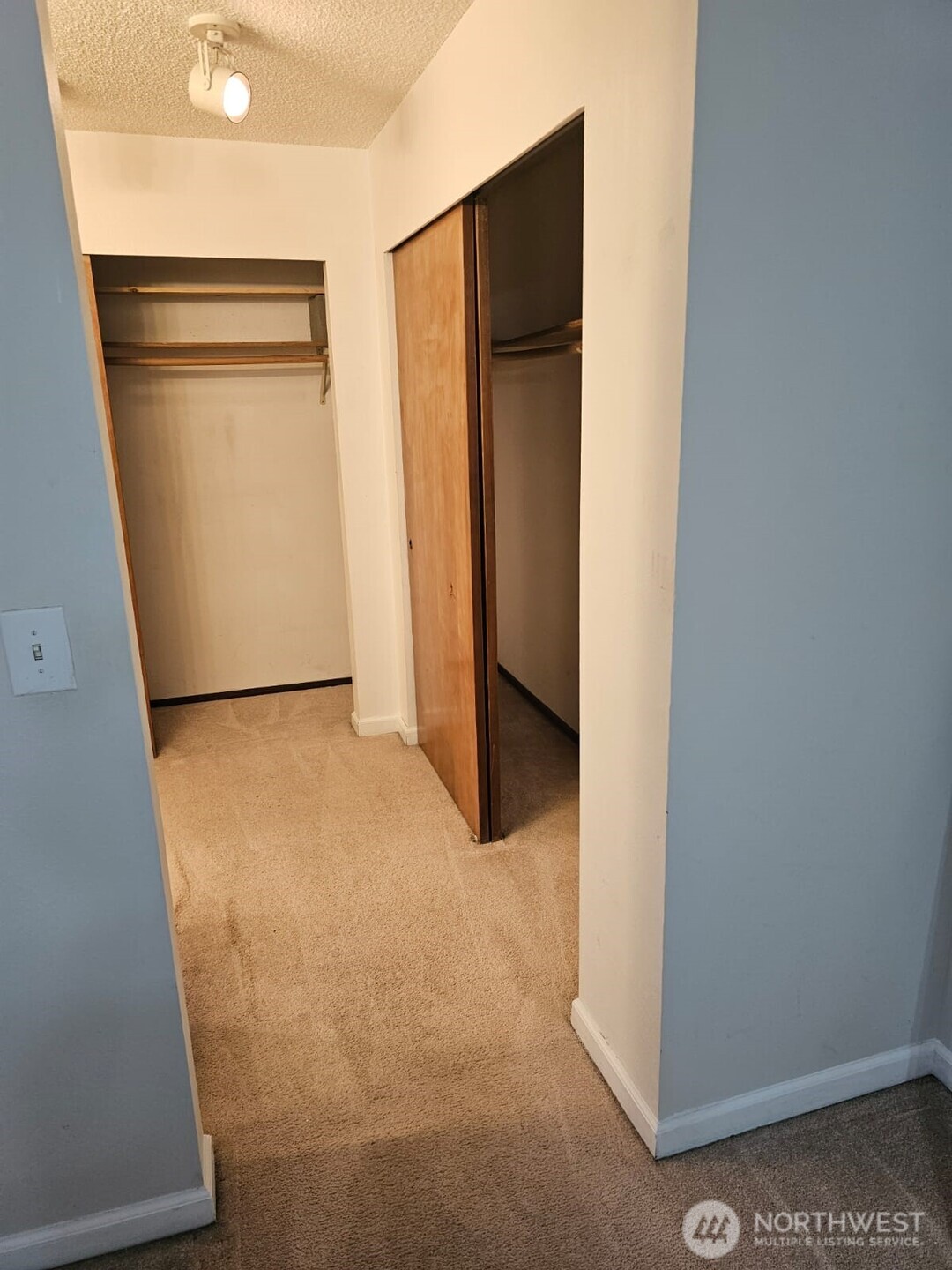 24758 45th Place Property Photo 40