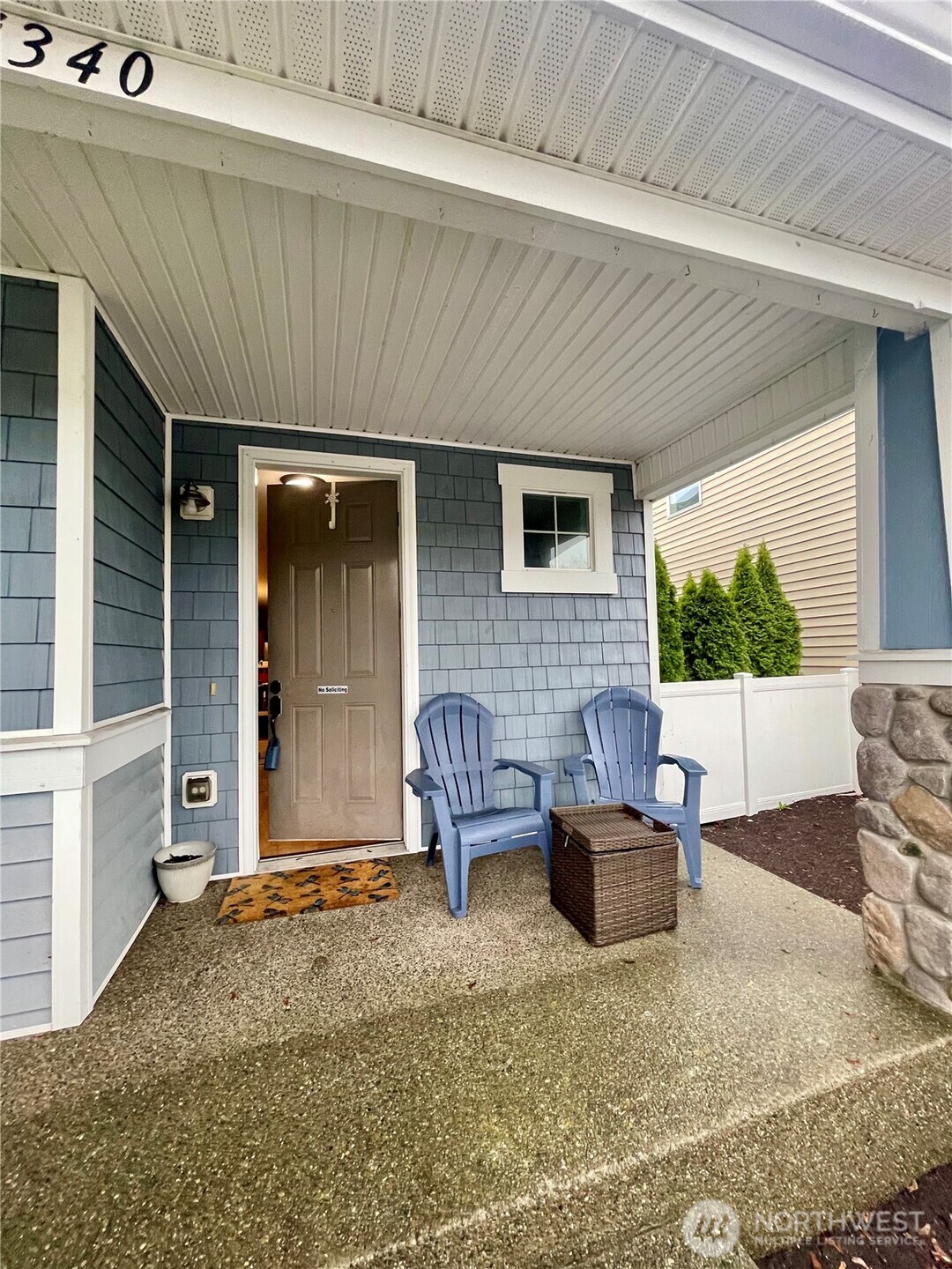 4340 Edgewater Boulevard Property Photo 4