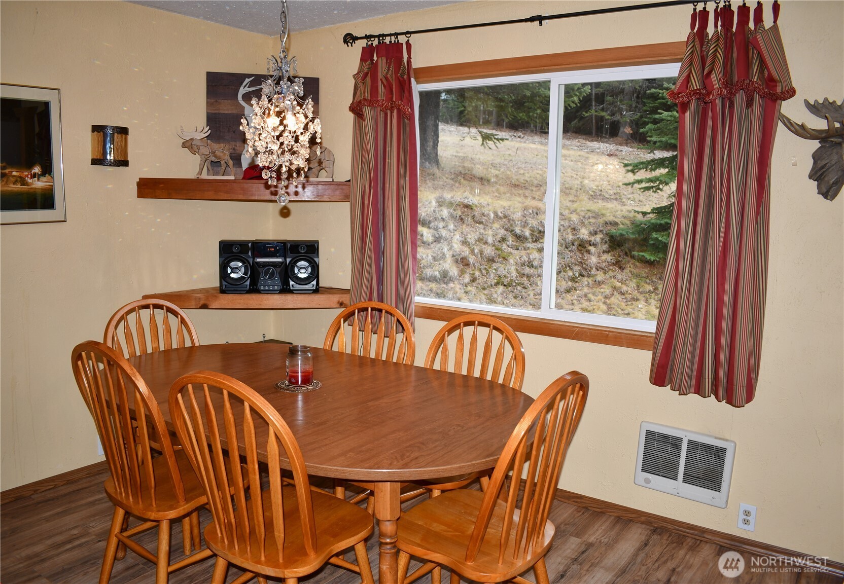 61515 Highway 204 Property Photo 4