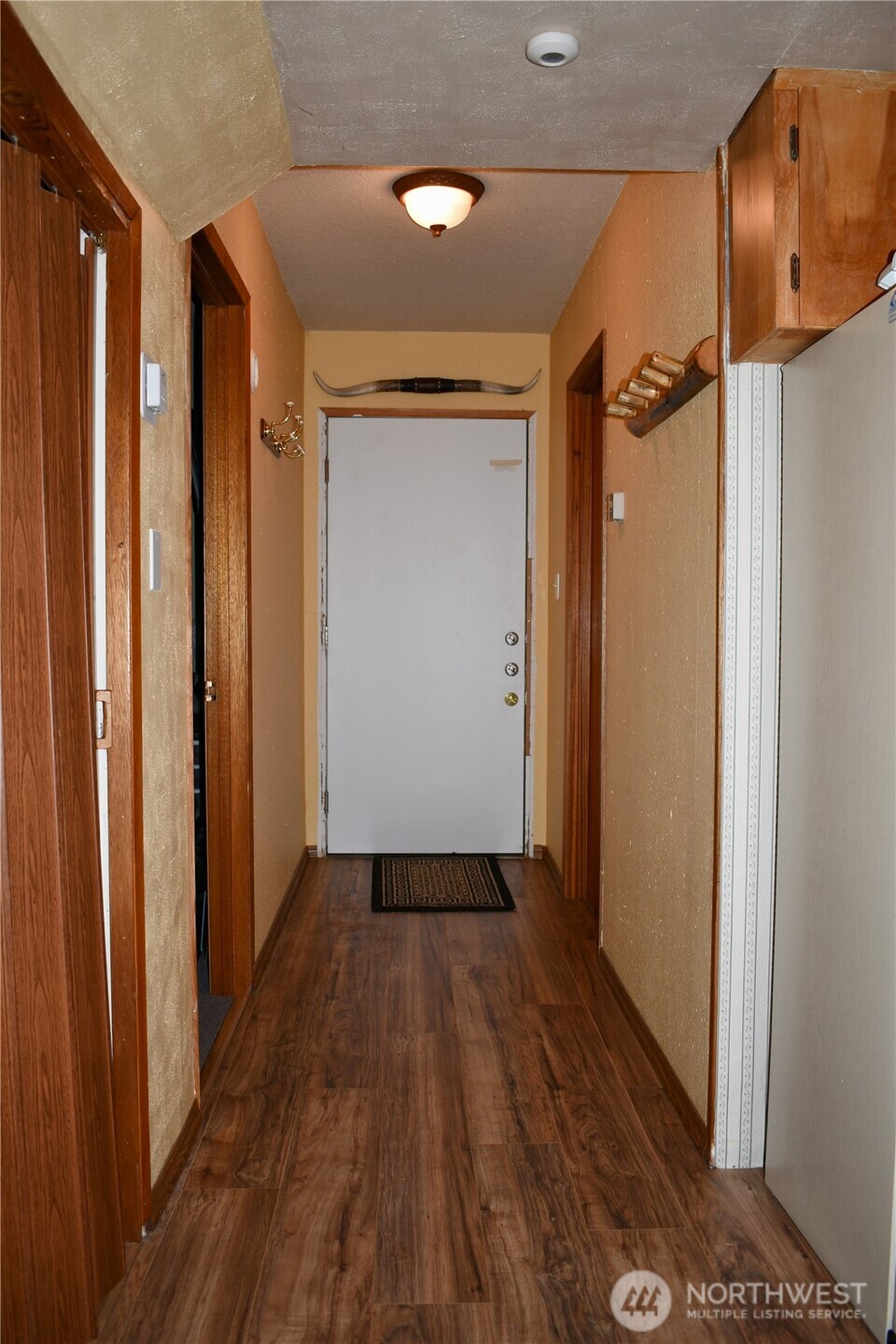 61515 Highway 204 Property Photo 7