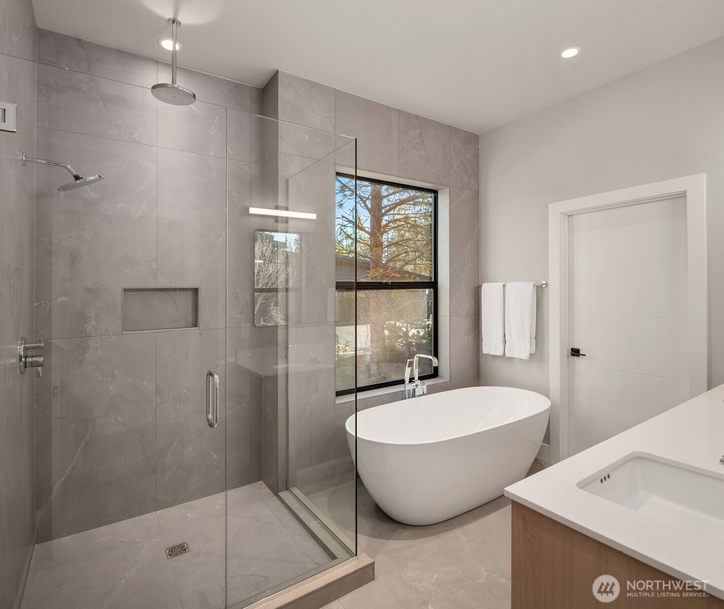 831 Gold Leaf Lane Property Photo 15