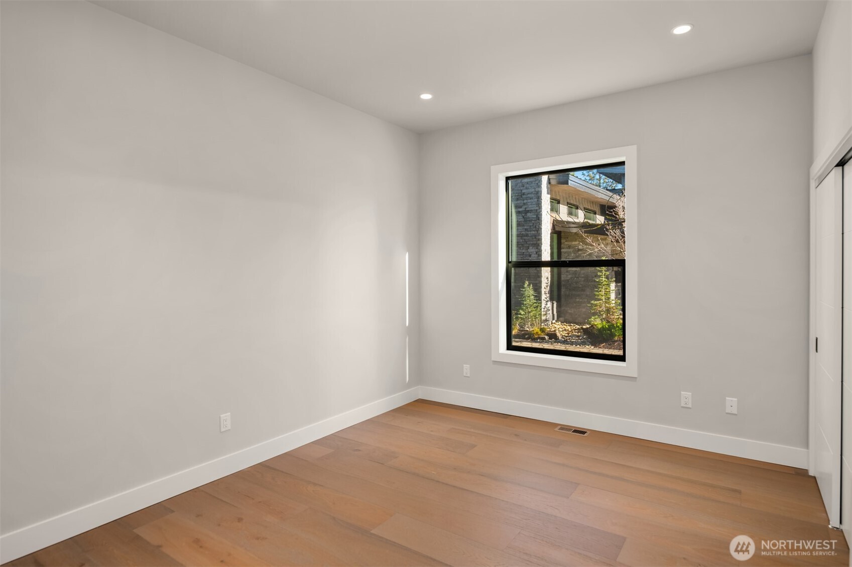 831 Gold Leaf Lane Property Photo 30