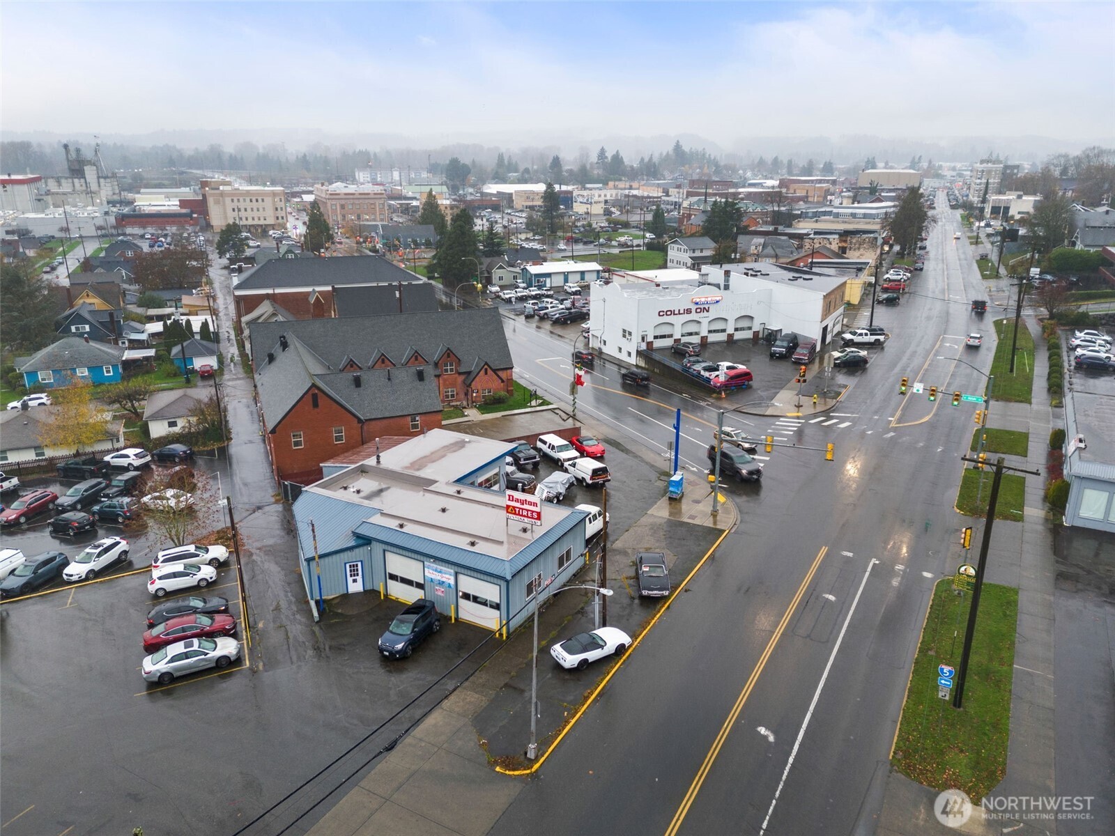 13 S Market Boulevard Property Photo 17