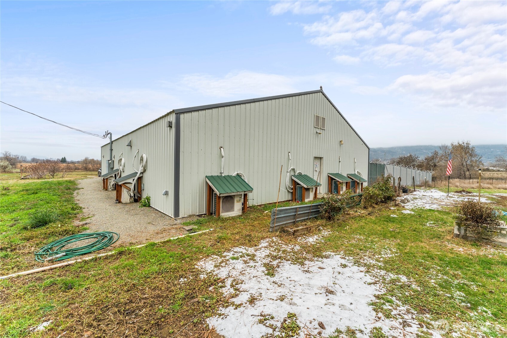 2460726 Property Photo 6