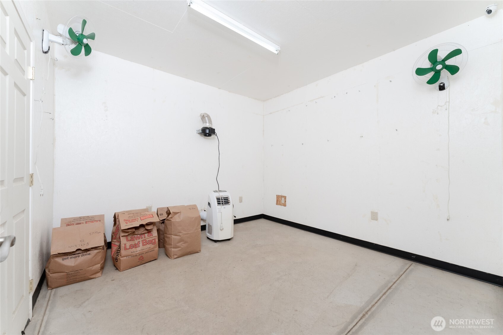 2460726 Property Photo 7