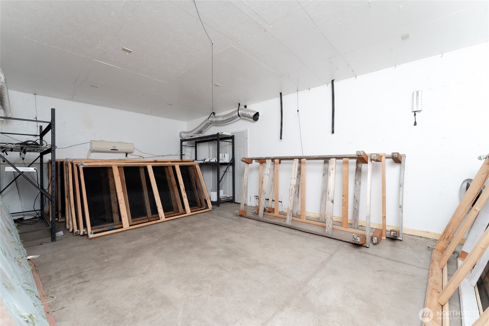 2460726 Property Photo 13