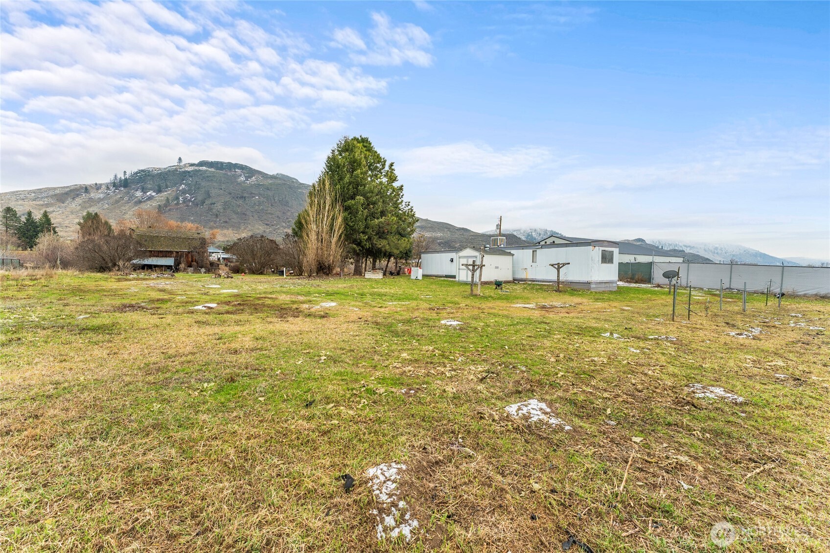 2460726 Property Photo 22