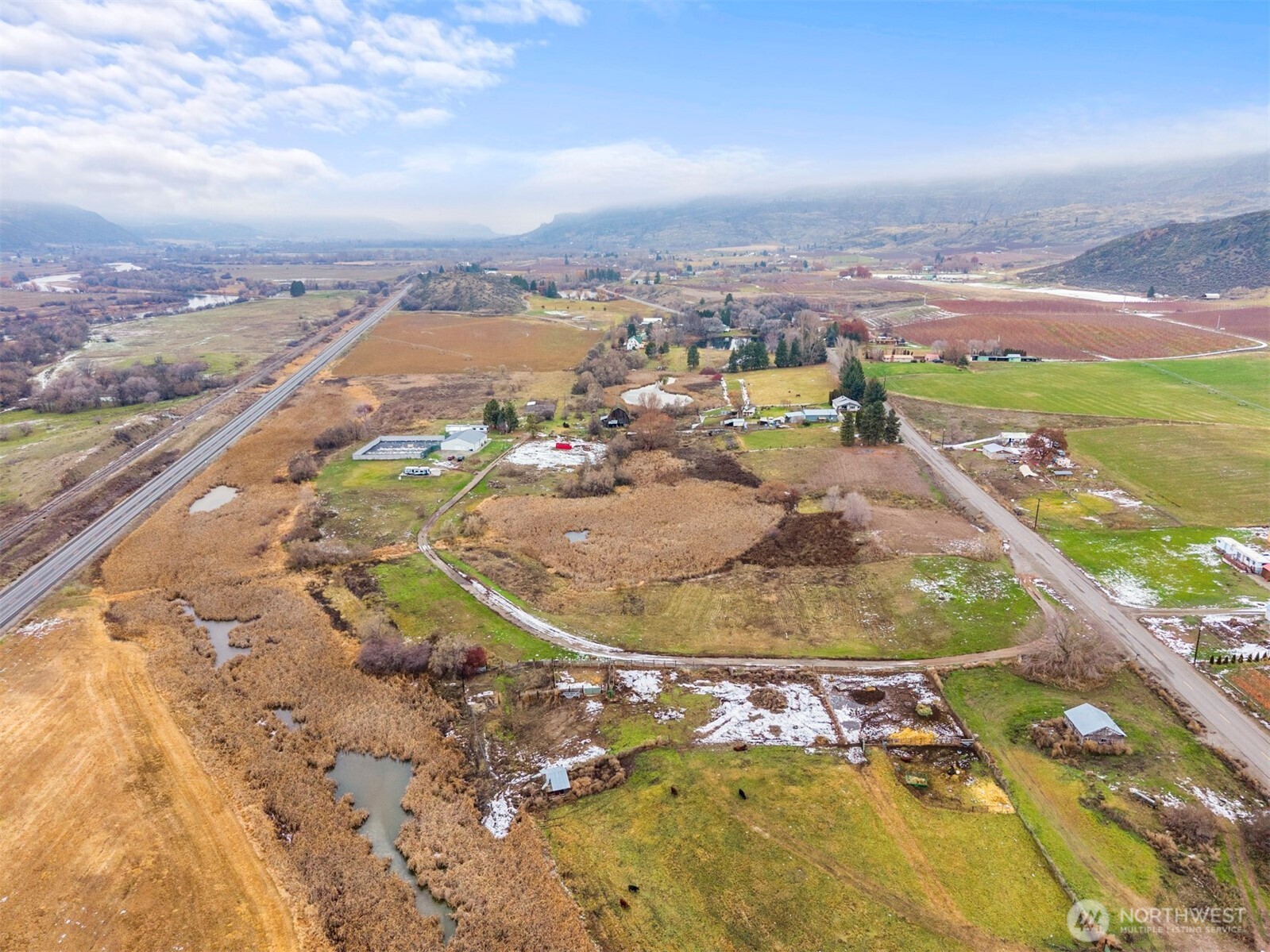 2460726 Property Photo 26