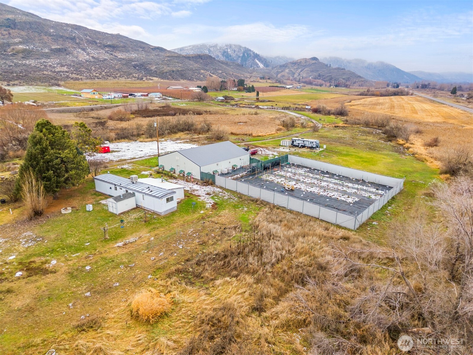 2460726 Property Photo 32