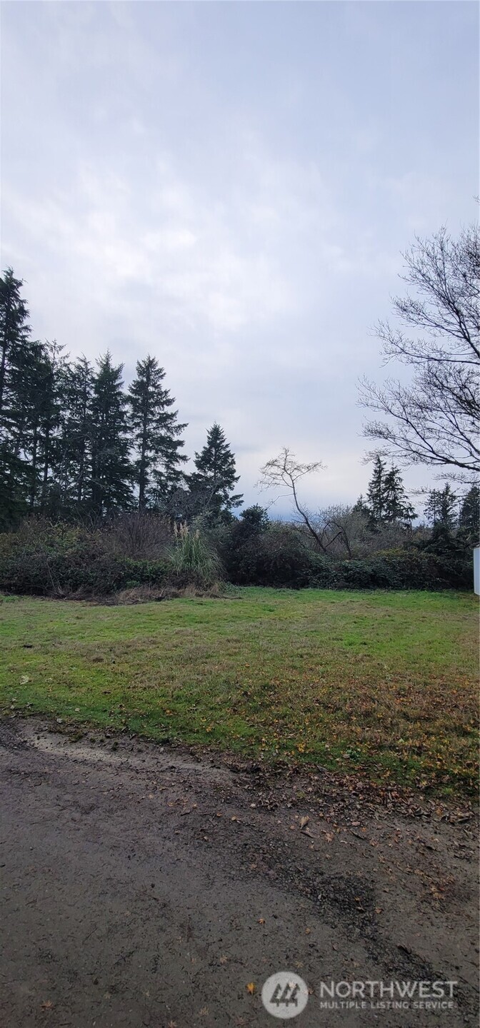 0 Y LN Property Photo 1