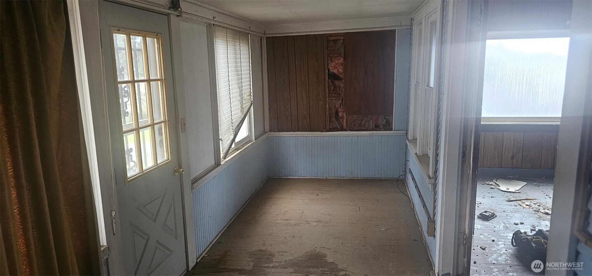 311 N 19th Avenue Property Photo 5