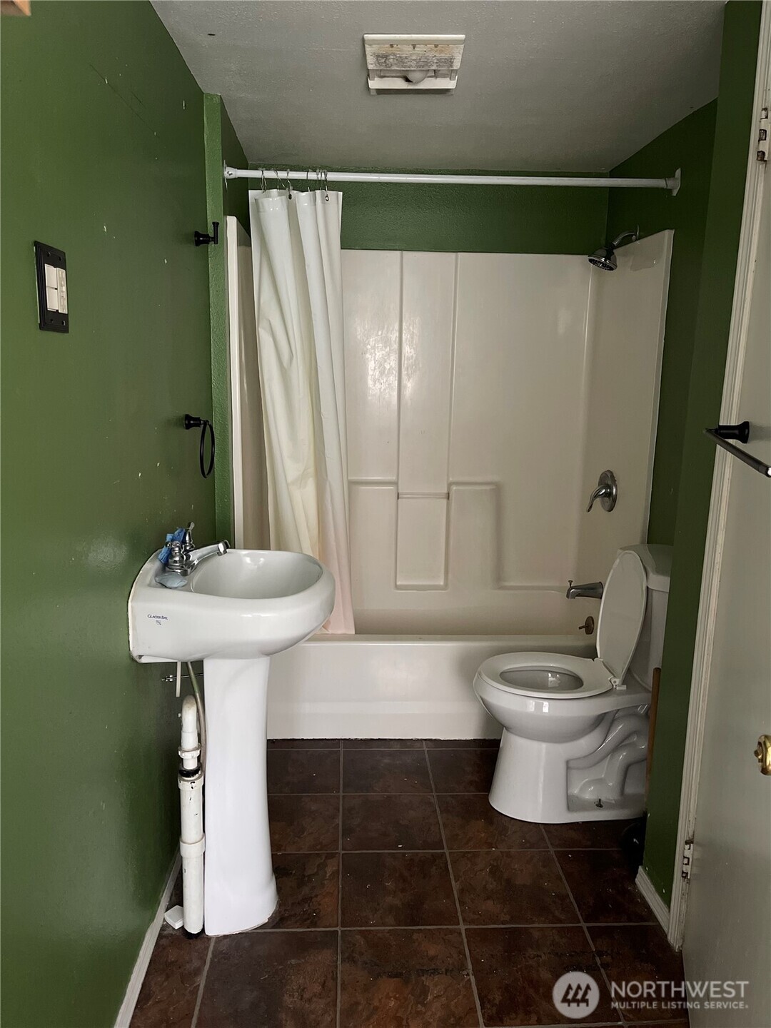 606 Schley Property Photo 14