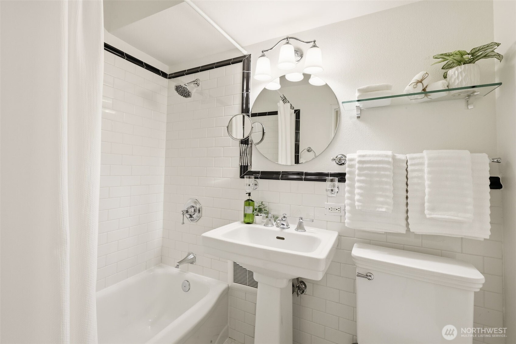 1105 Spring Street 408 Property Photo 10
