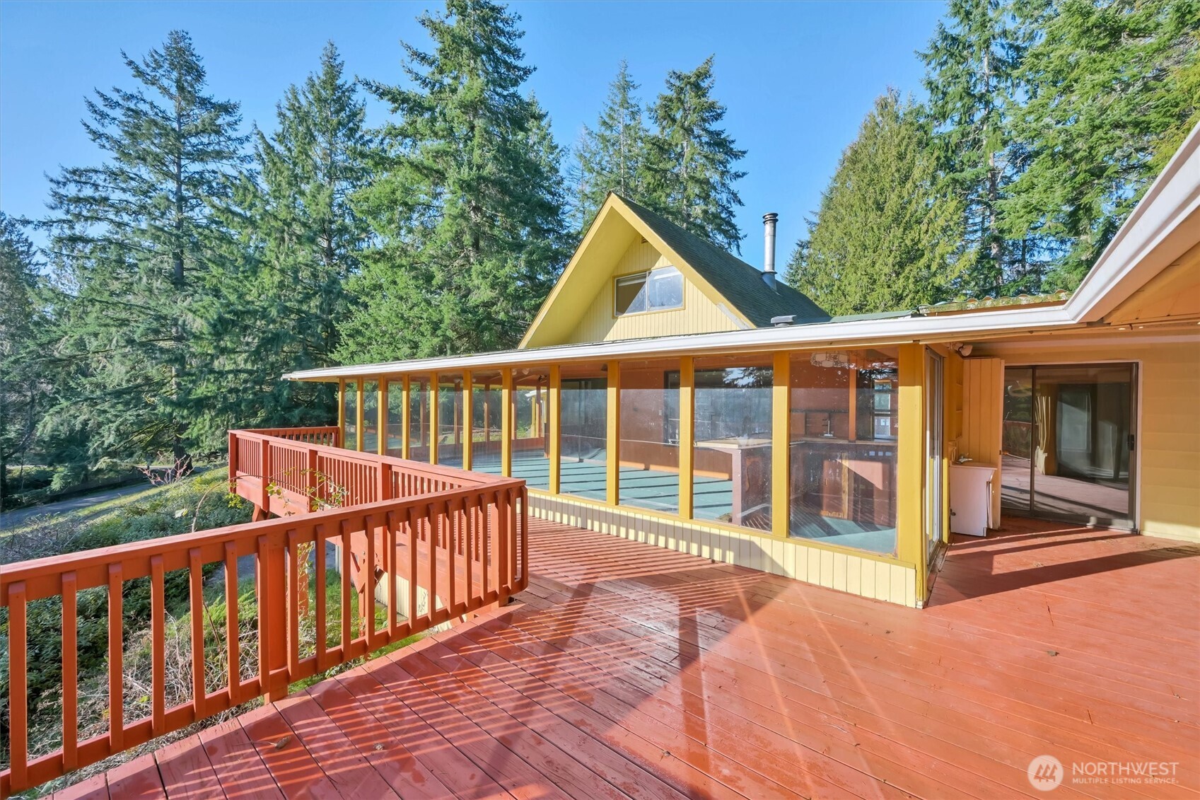 22115 Maple Drive Property Photo 3