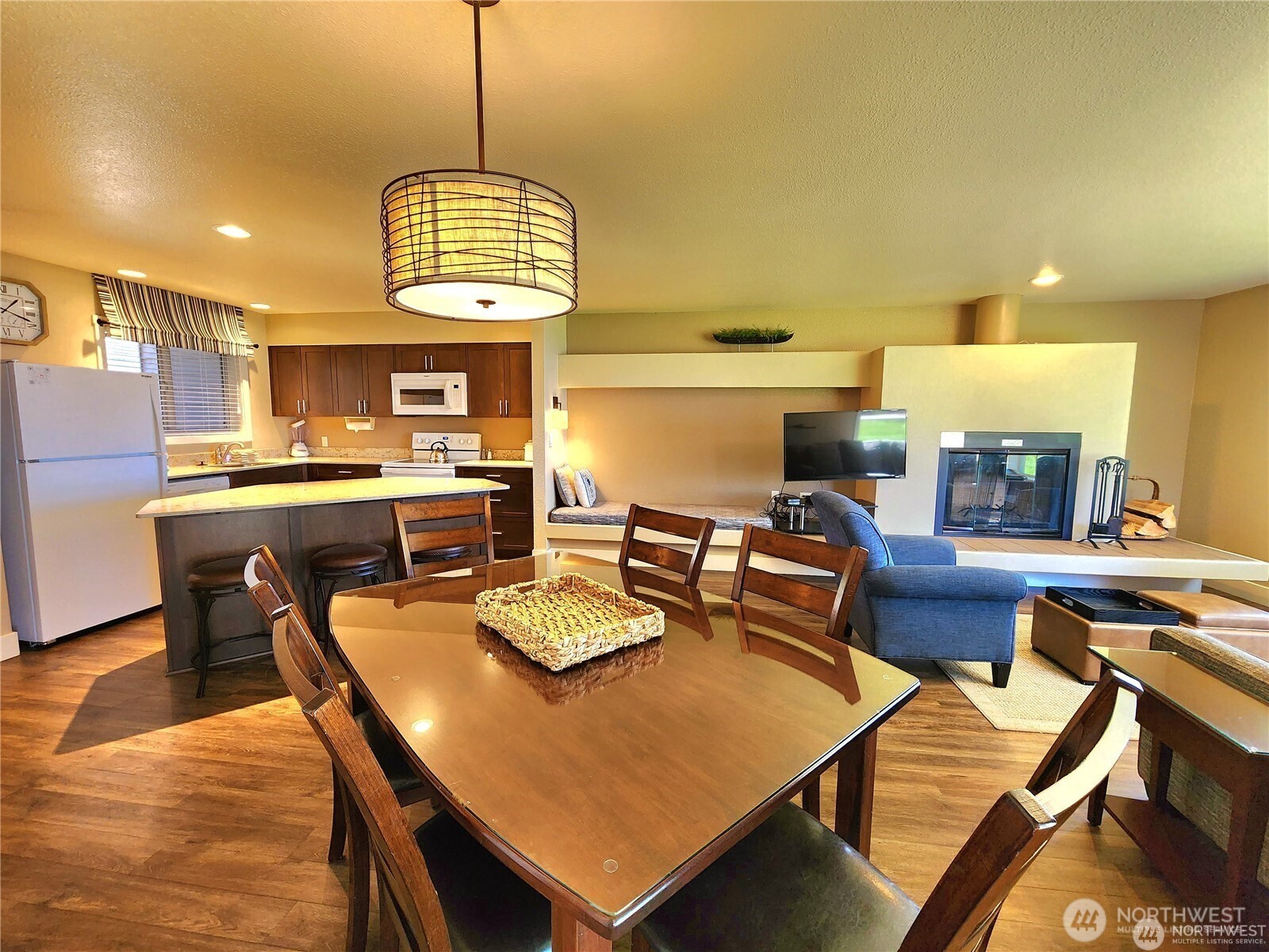 1 Beach 547-c Property Photo 10