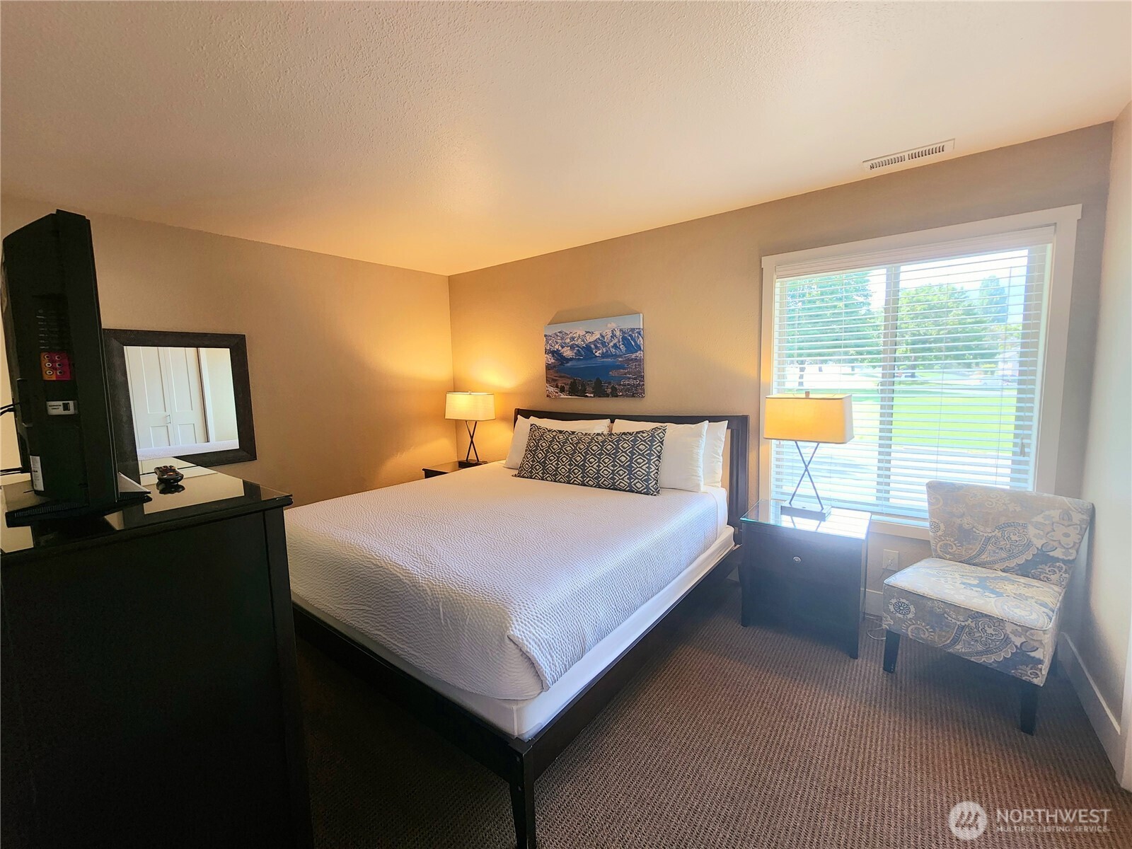 1 Beach 547-c Property Photo 12