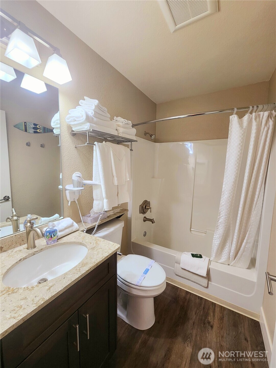 1 Beach 547-c Property Photo 14