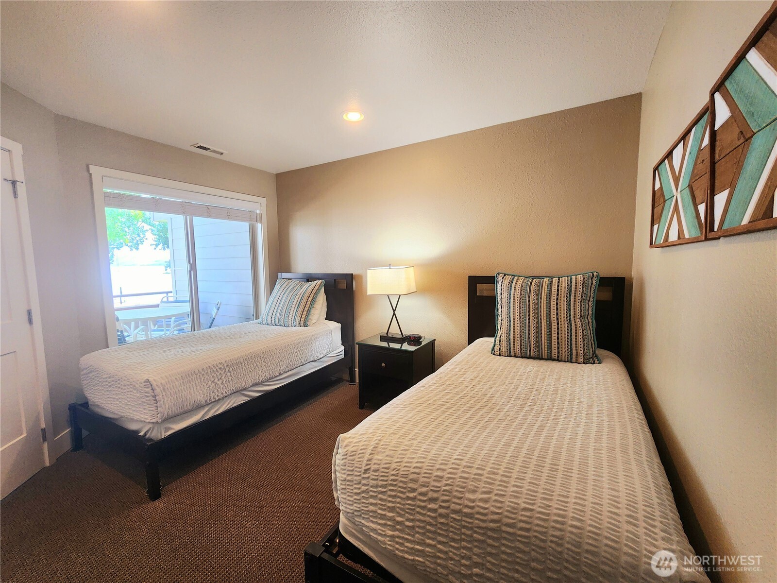 1 Beach 547-c Property Photo 15