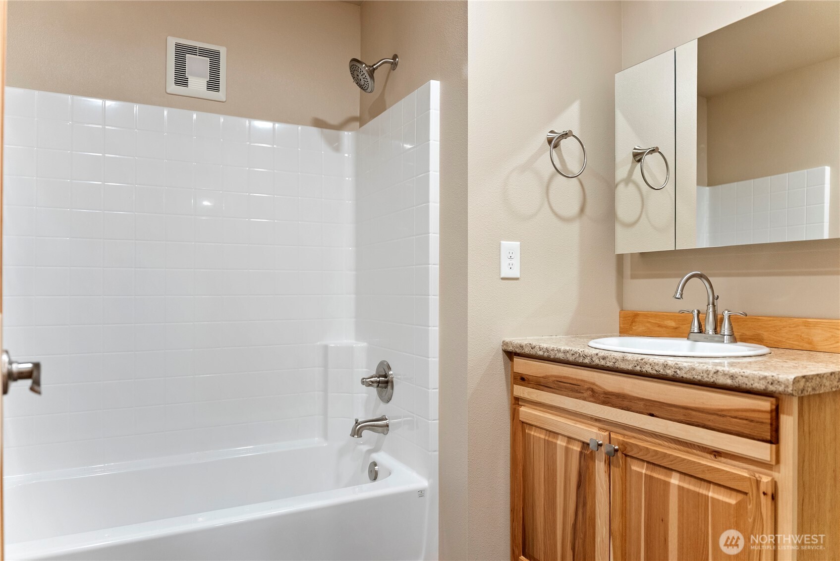 1110 Riverside Avenue Property Photo 20