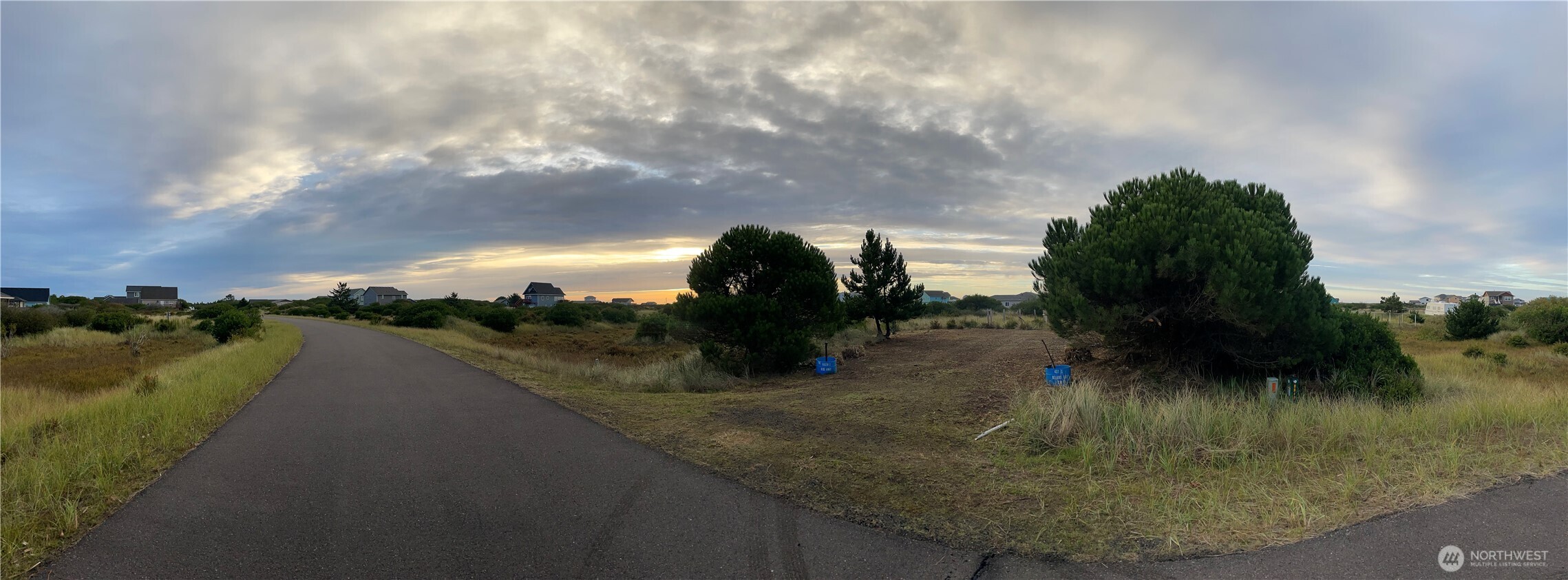 437 S Bel Air Loop Property Photo 2