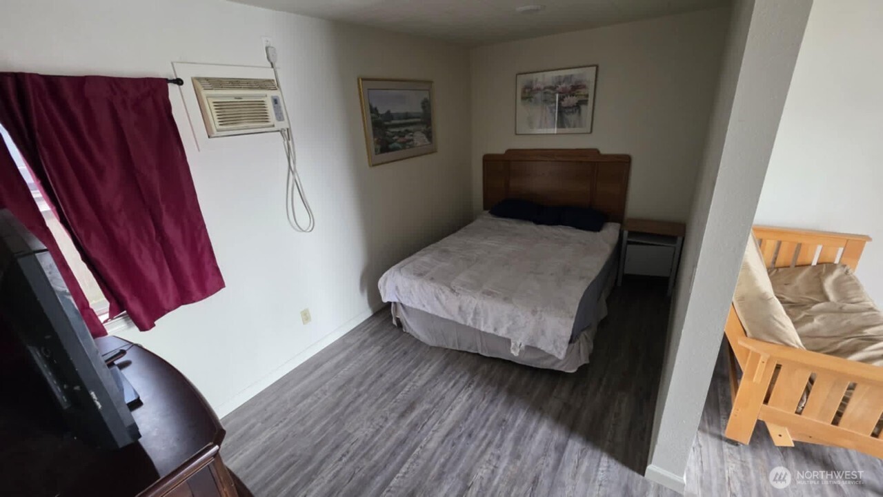 407 1st Avenue Property Photo 19