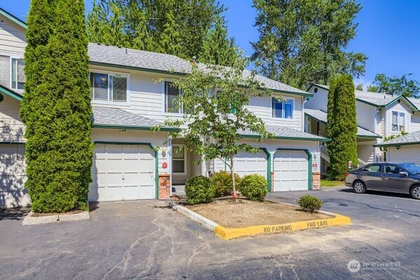 1131 115th Street J3 Property Photo 1