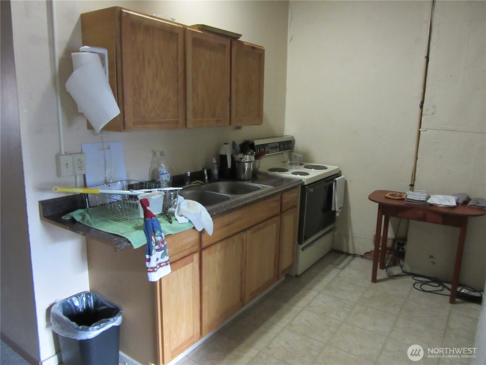 166 E Main Street Property Photo 9