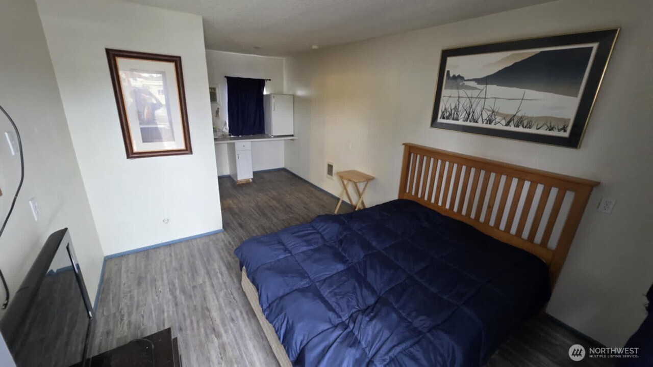 407 1st Avenue Property Photo 16