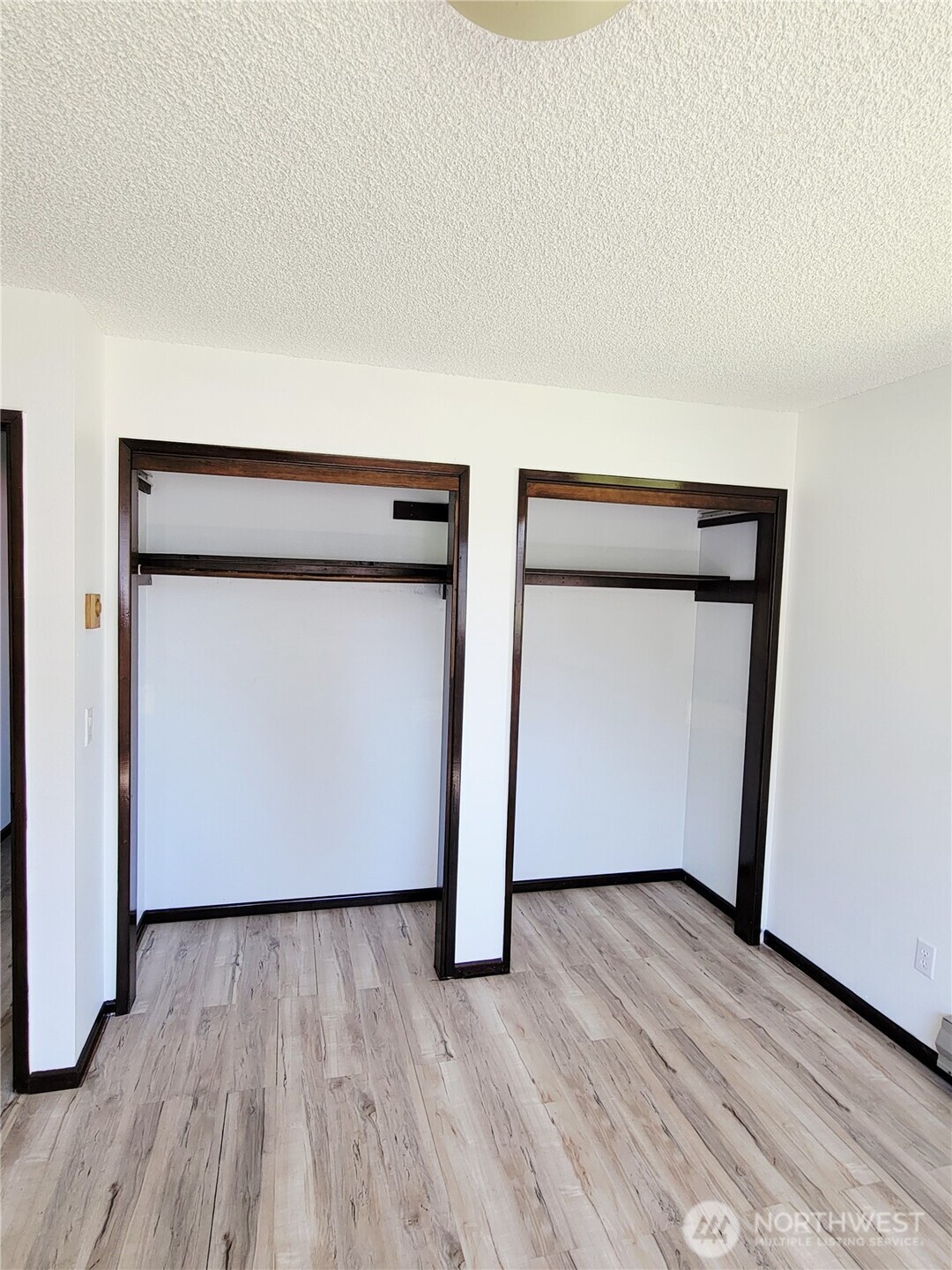 300 Maple Street Property Photo 16
