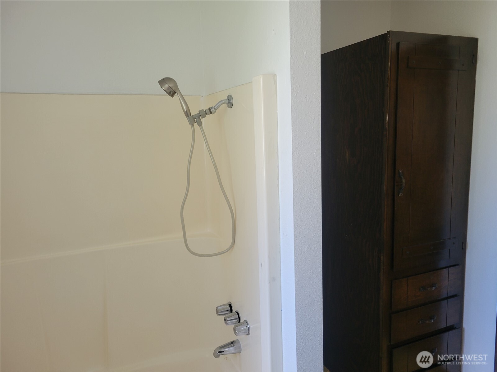 300 Maple Street Property Photo 19