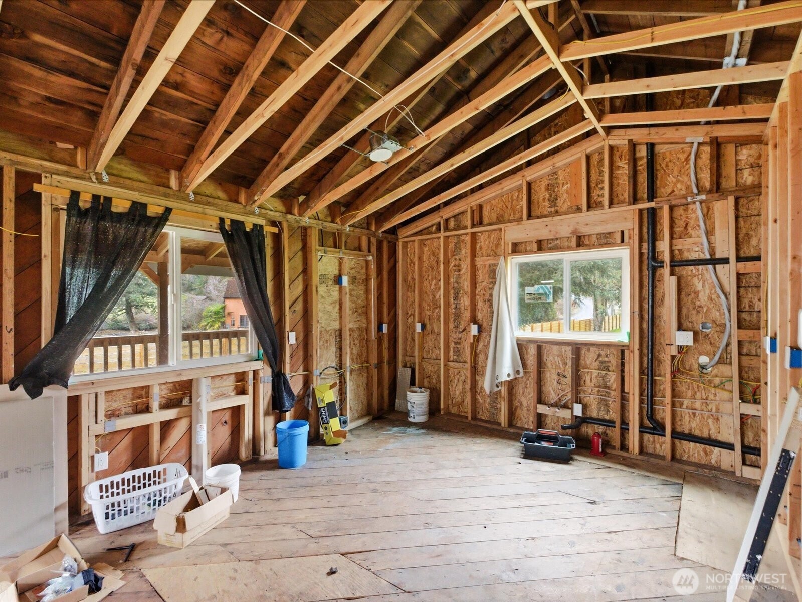16602 - 16608 Delano Road Property Photo 15