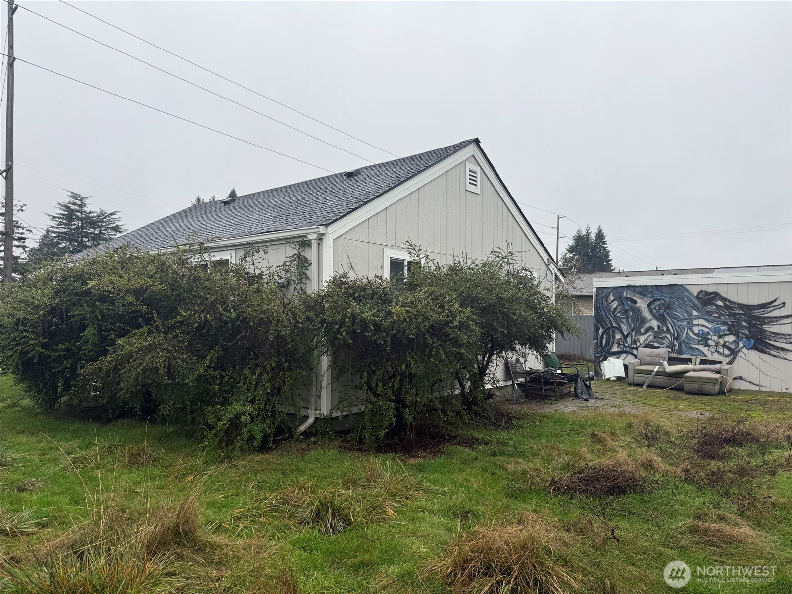 509 E 65th Street Property Photo 5