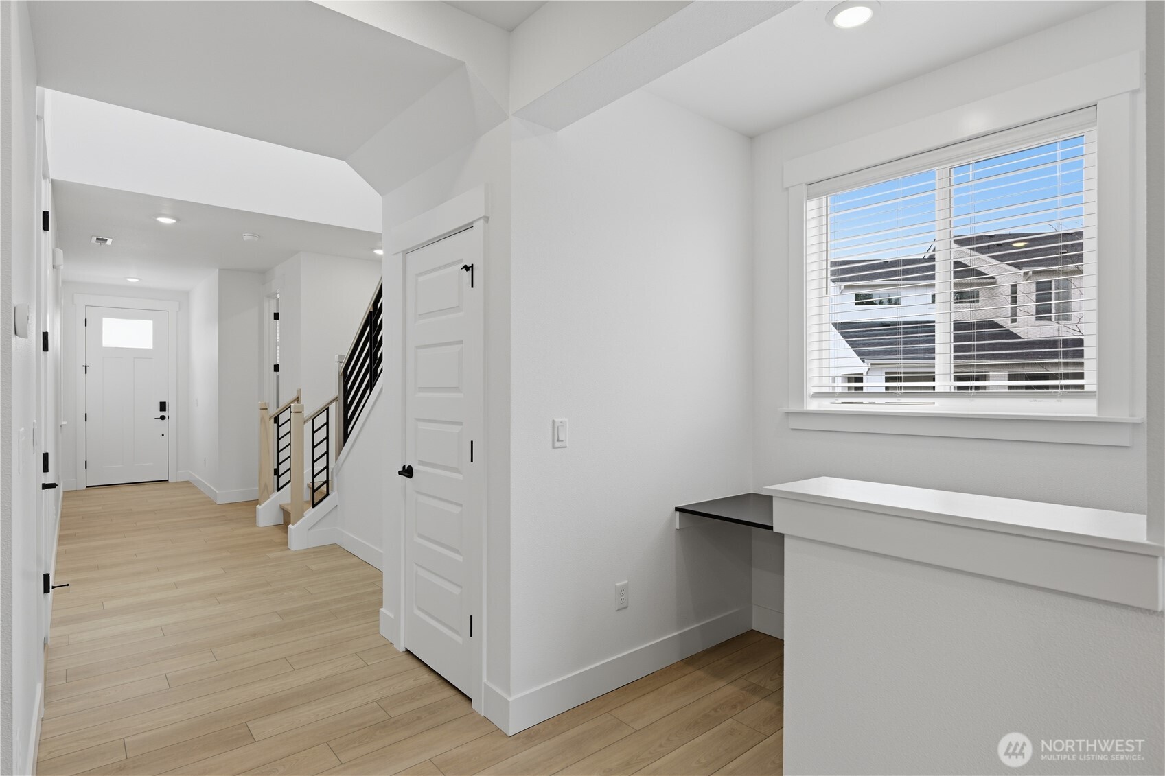 32189 Pacific Avenue Property Photo 6