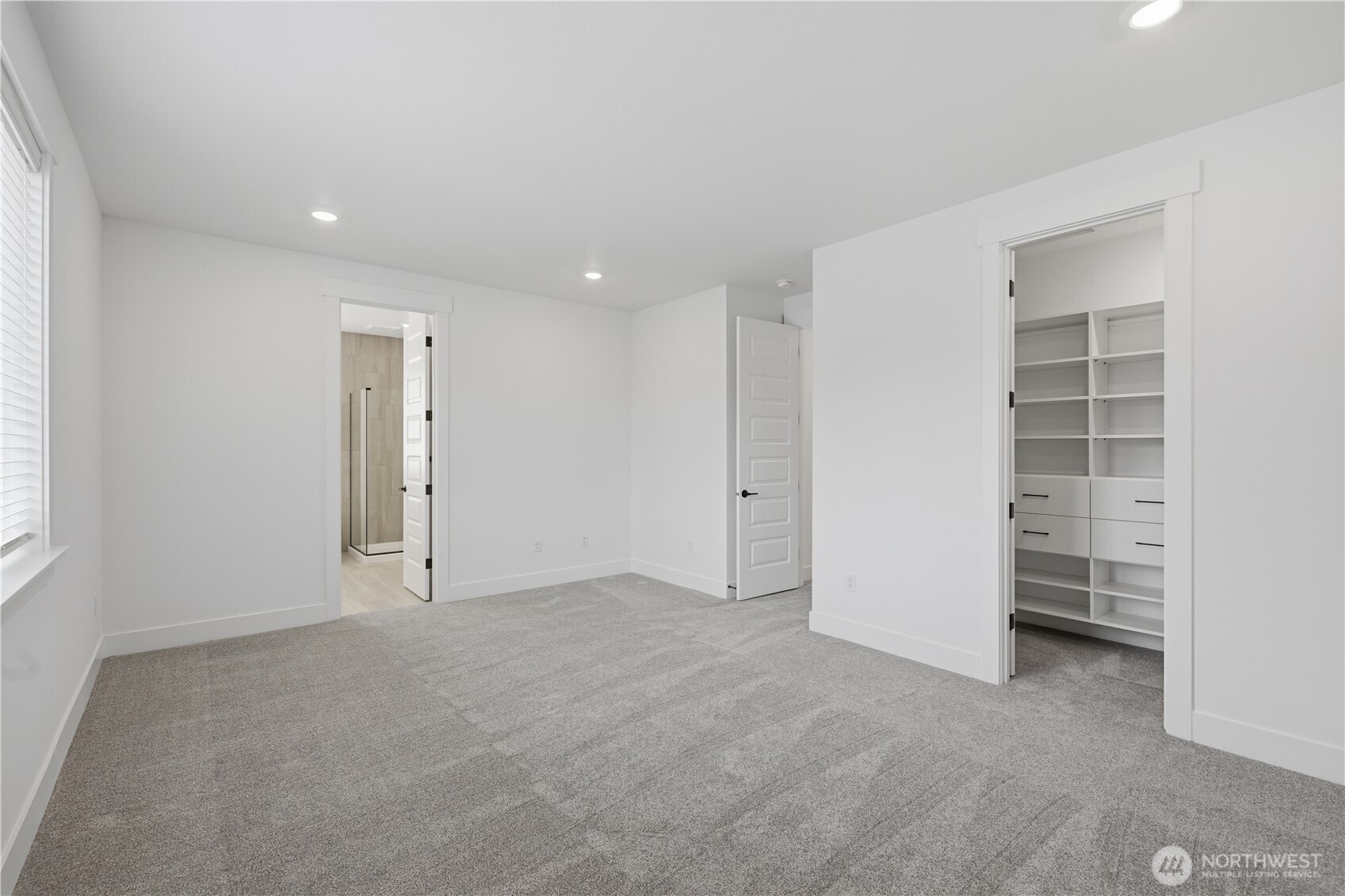 32189 Pacific Avenue Property Photo 8