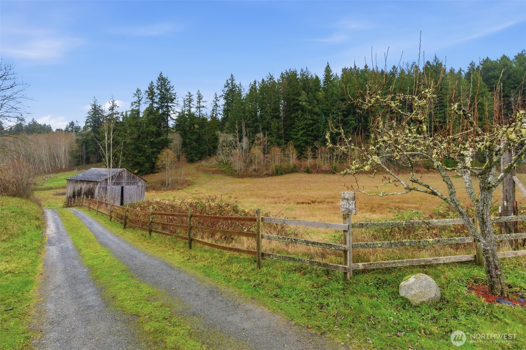 22628 Holgar Court Property Photo 4