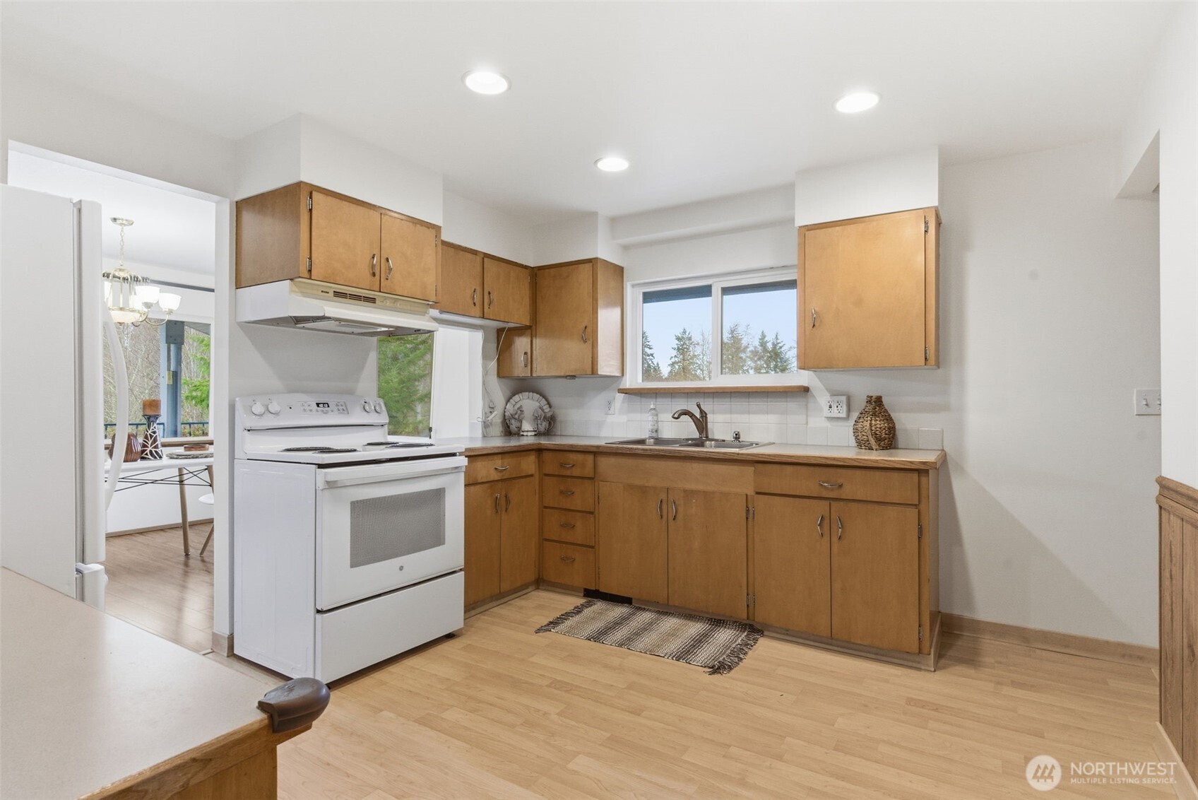 22628 Holgar Court Property Photo 13