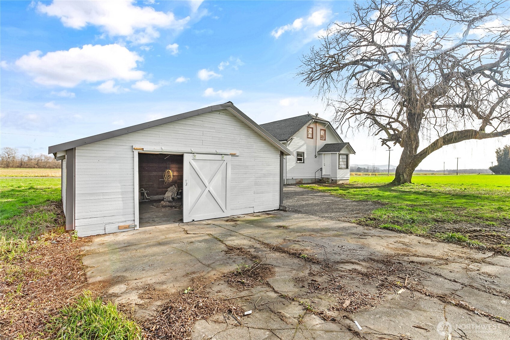5059 Ferndale Road Property Photo 3