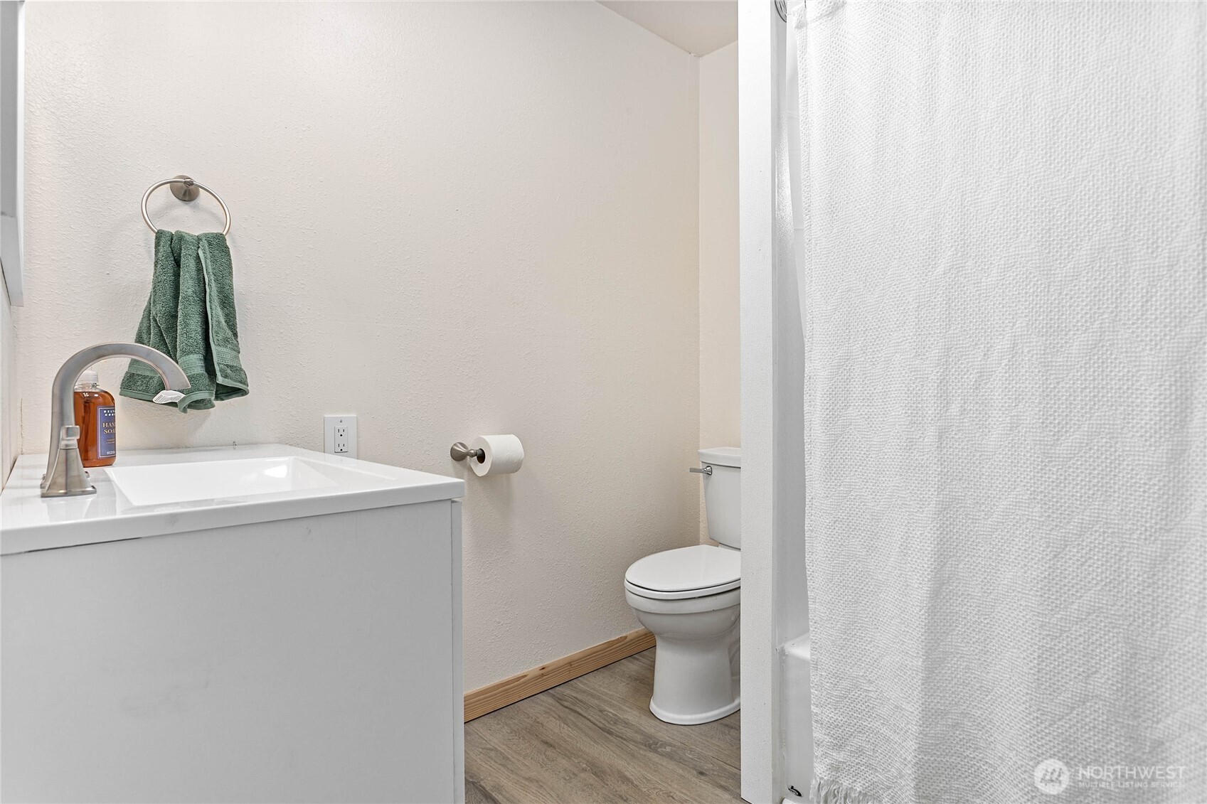 5059 Ferndale Road Property Photo 17