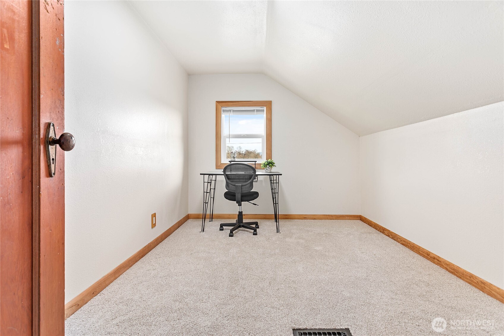 5059 Ferndale Road Property Photo 25