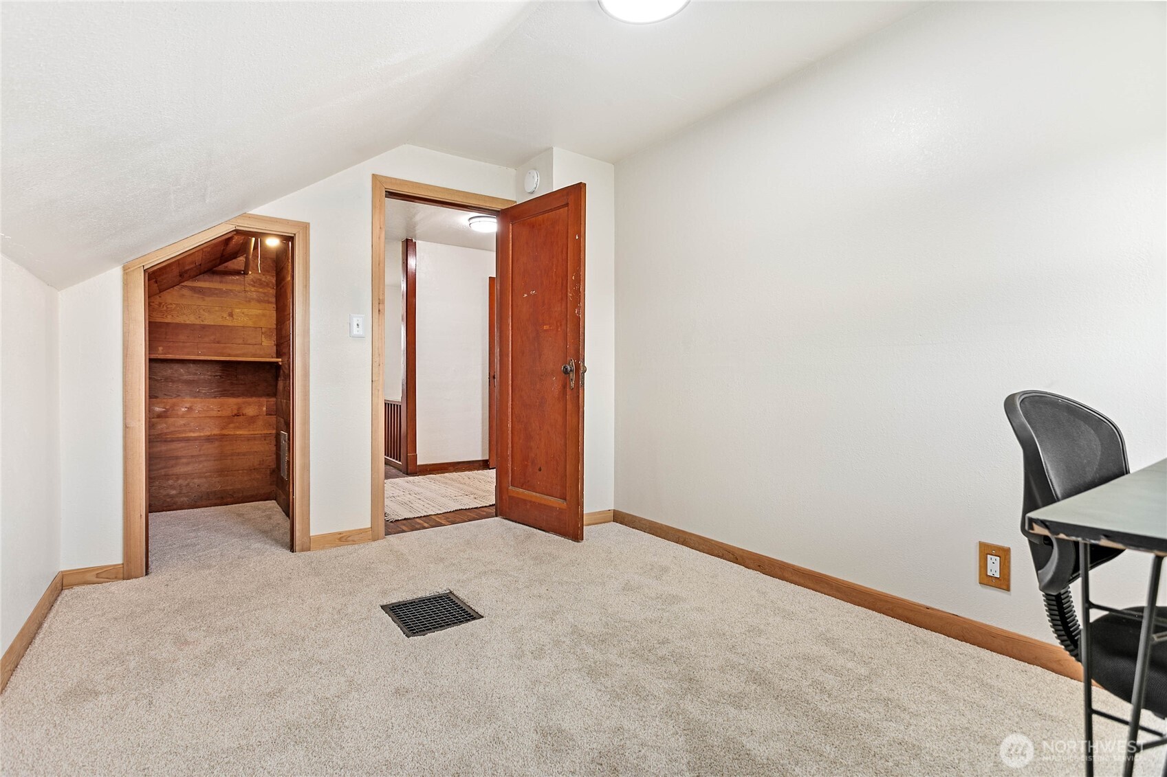 5059 Ferndale Road Property Photo 27