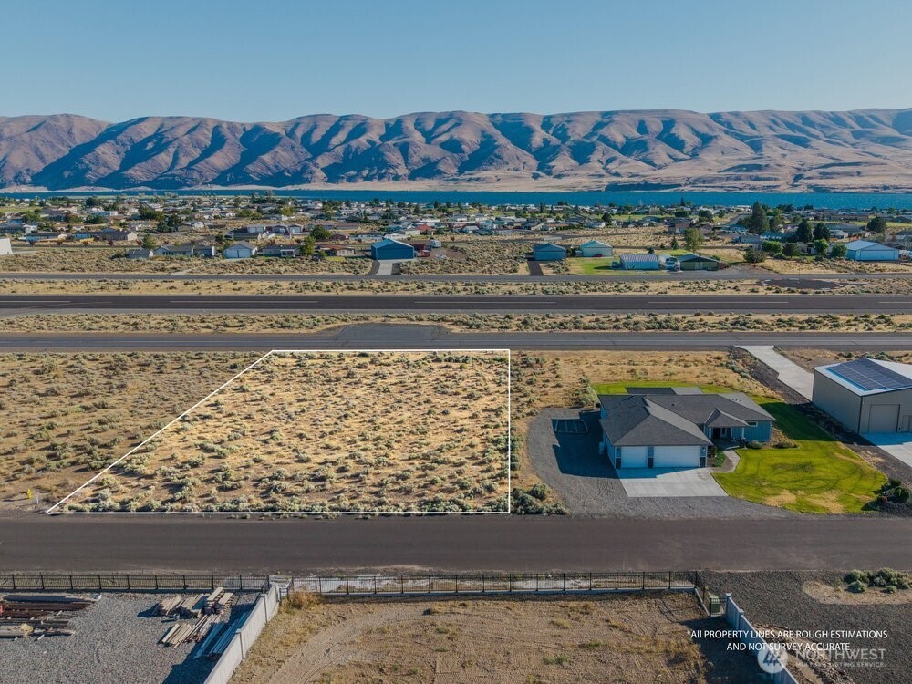 449 Airport Way Property Photo 1