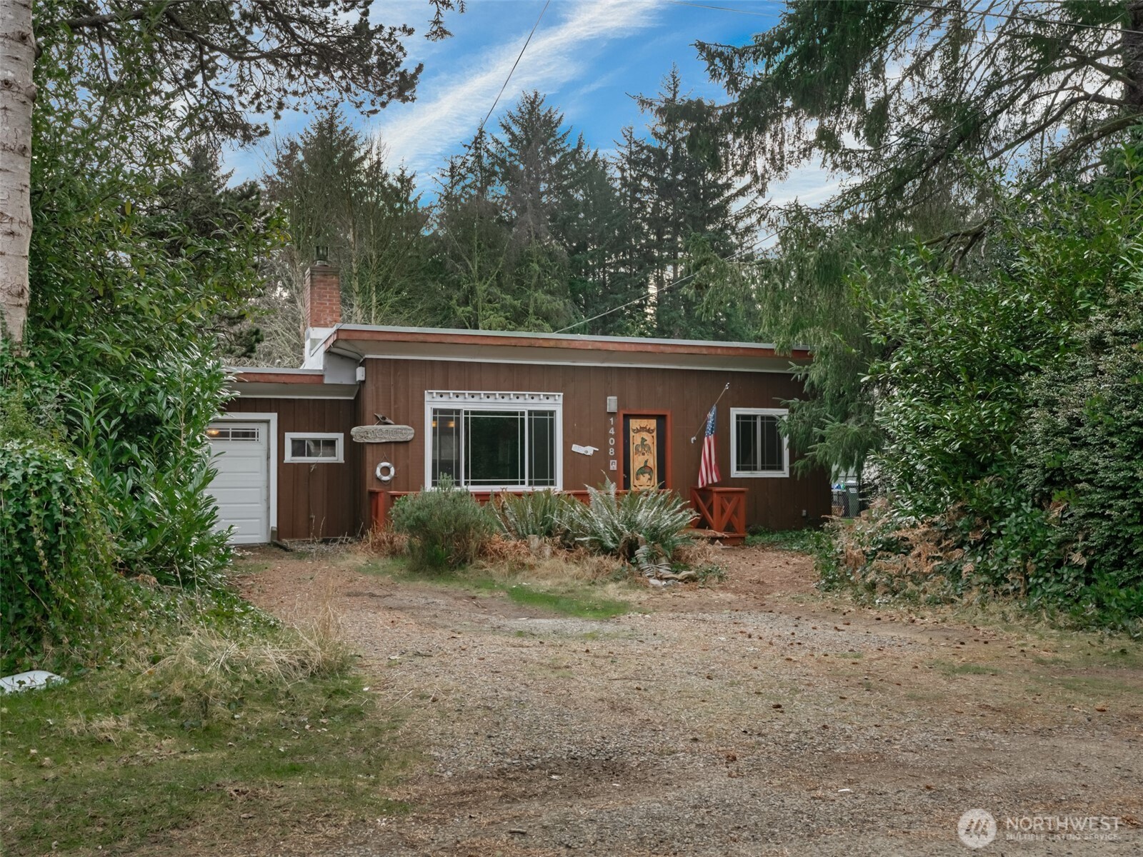 1408 250th Place Property Photo 3