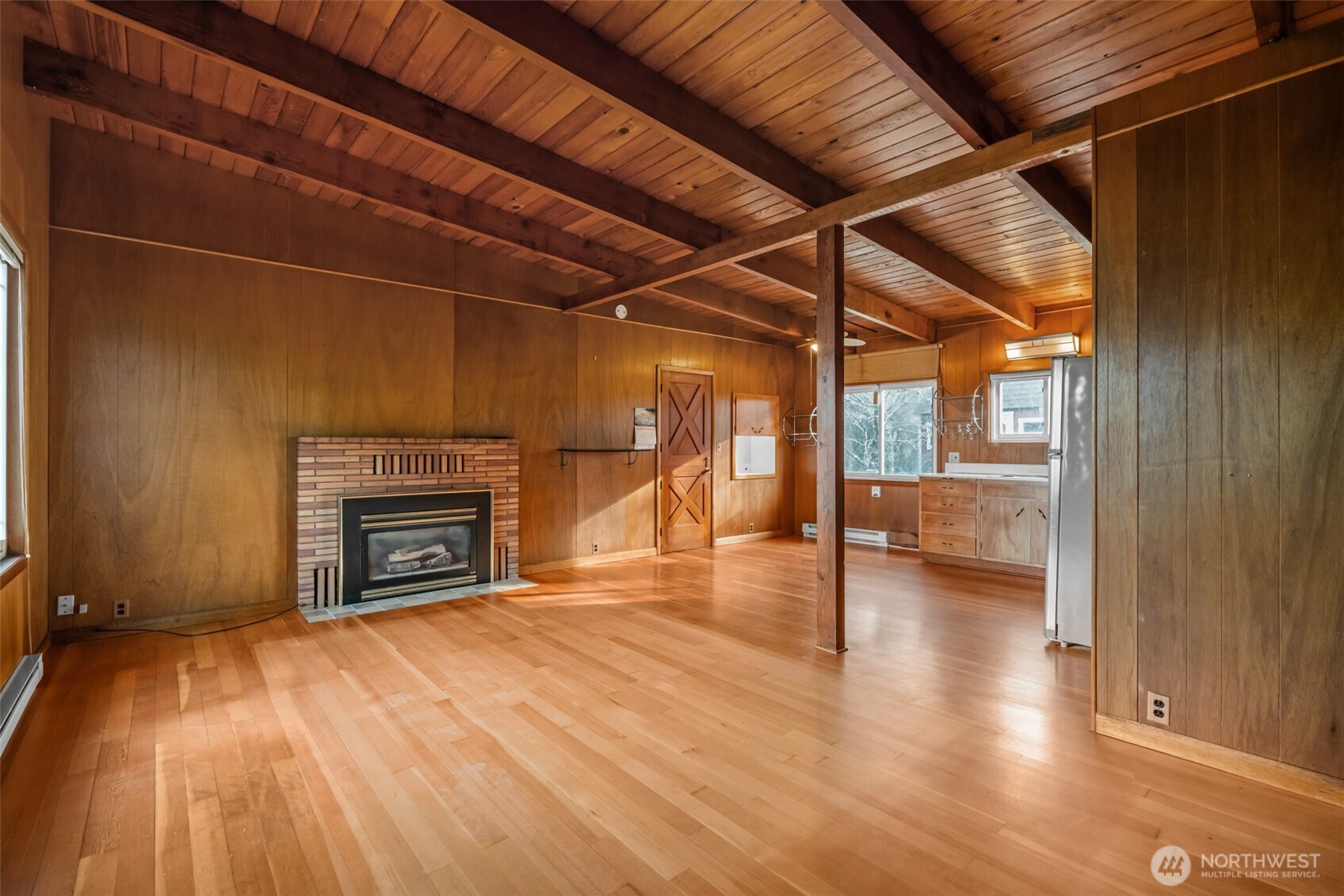 1408 250th Place Property Photo 6