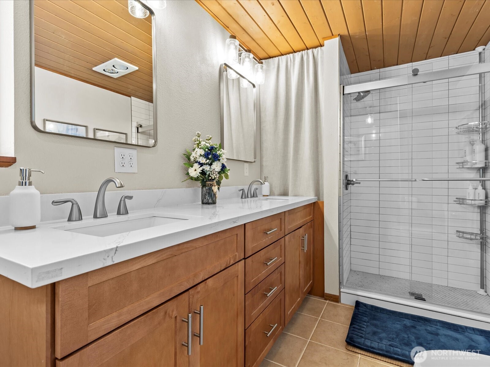 2540 E Phinney Bay Place Property Photo 35
