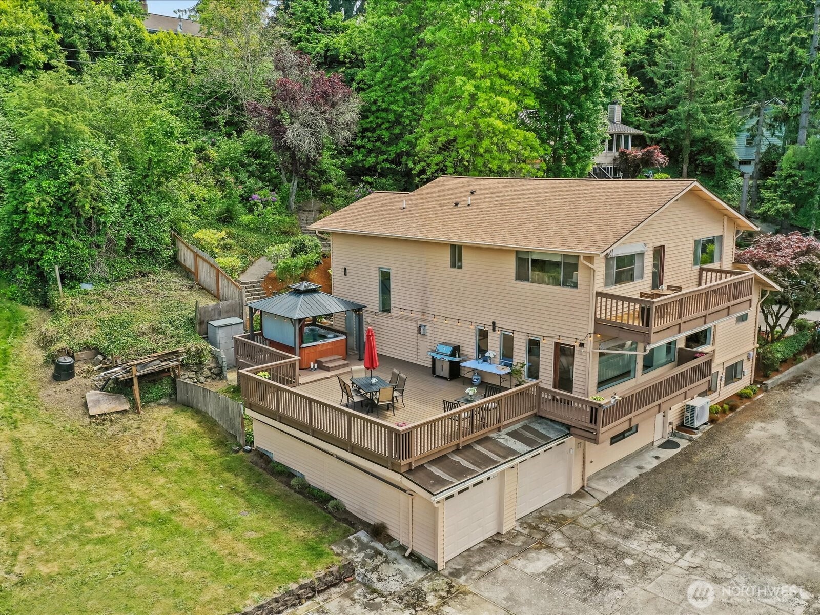 2540 E Phinney Bay Place Property Photo 39