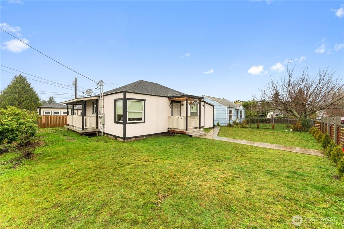 4640 E G Street Property Photo 3