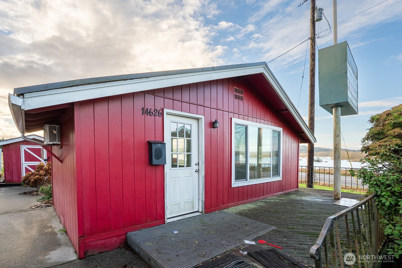 14626 Roosevelt Road Property Photo 3