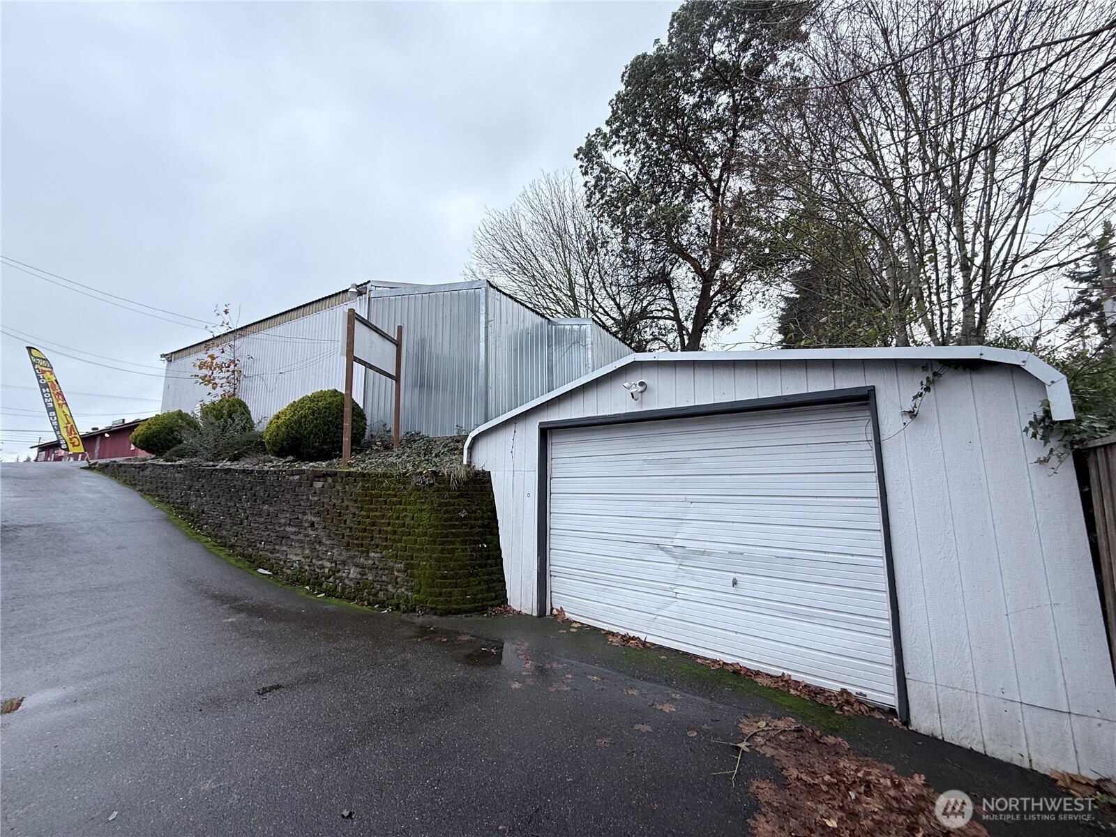 13828 Aurora Avenue Property Photo 15
