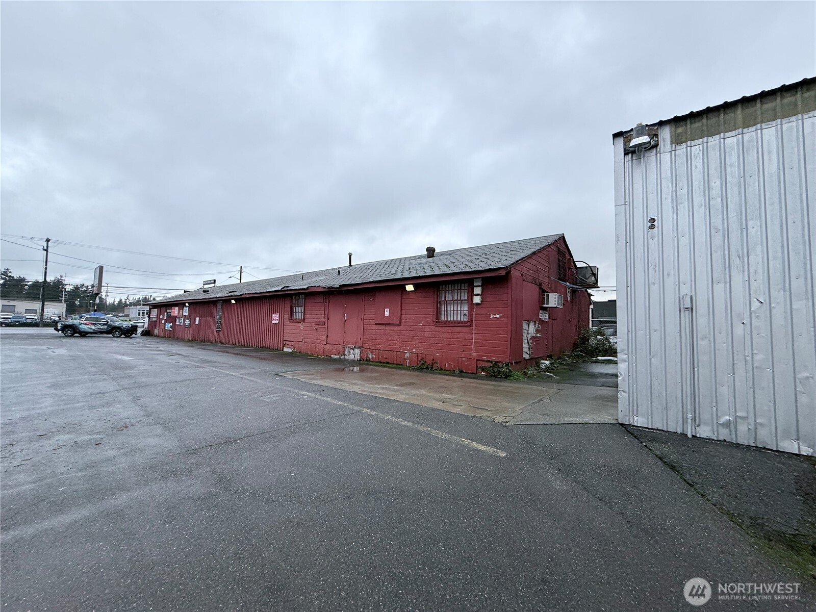 13828 Aurora Avenue Property Photo 16