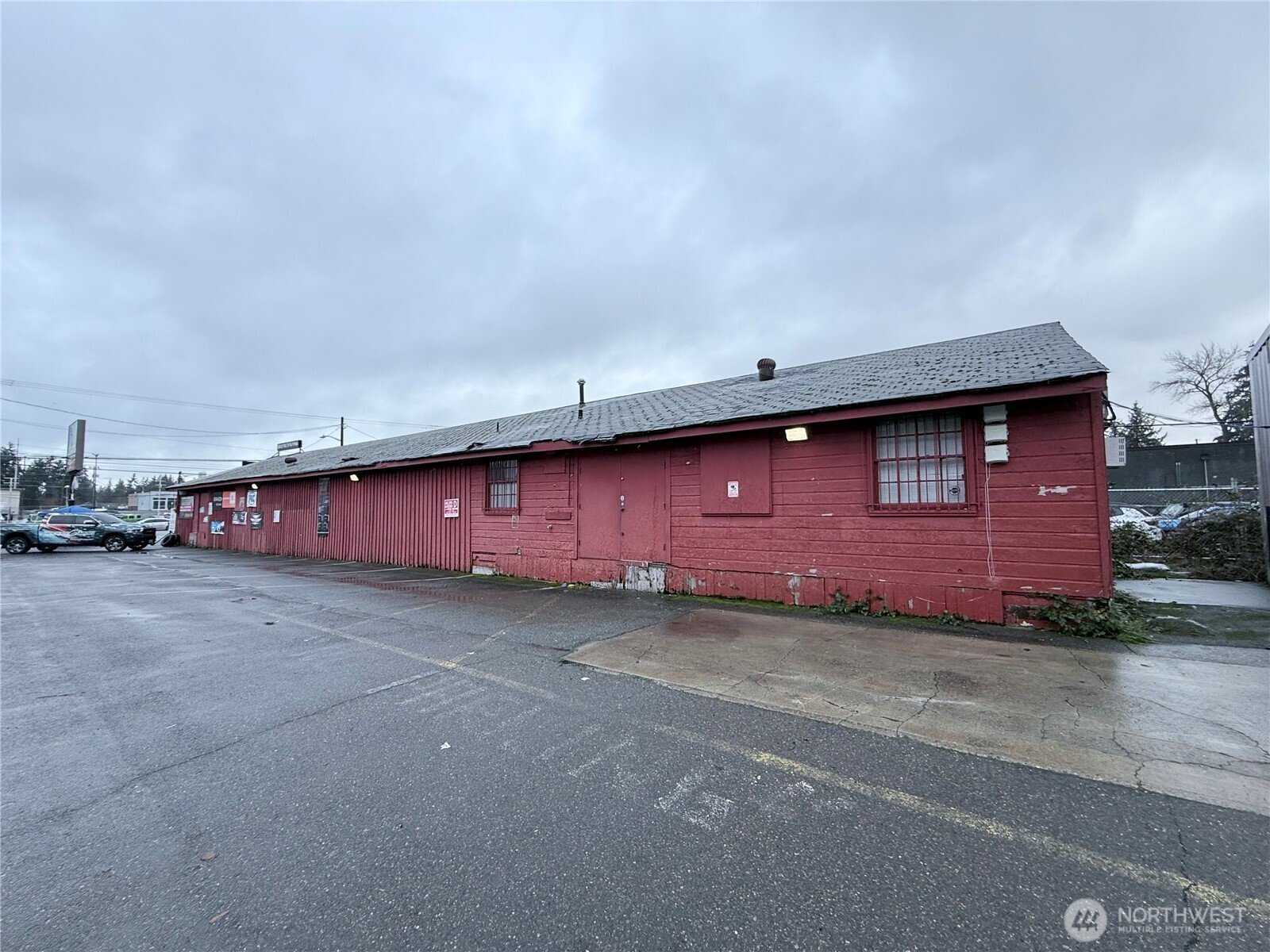 13828 Aurora Avenue Property Photo 18